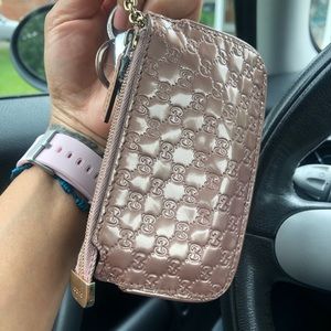 autentic key chain gucci